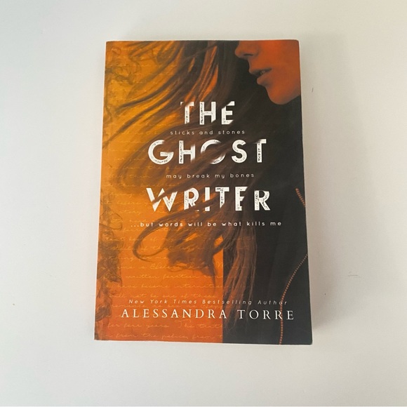 Book-The Ghost Writer by Alessandra Torre - Picture 1 of 3